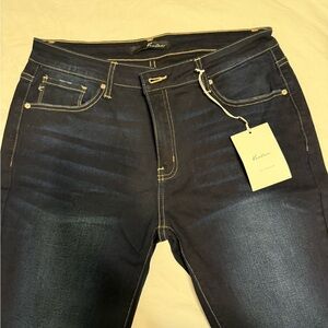 KanCan women’s skinny jeans size 15/31